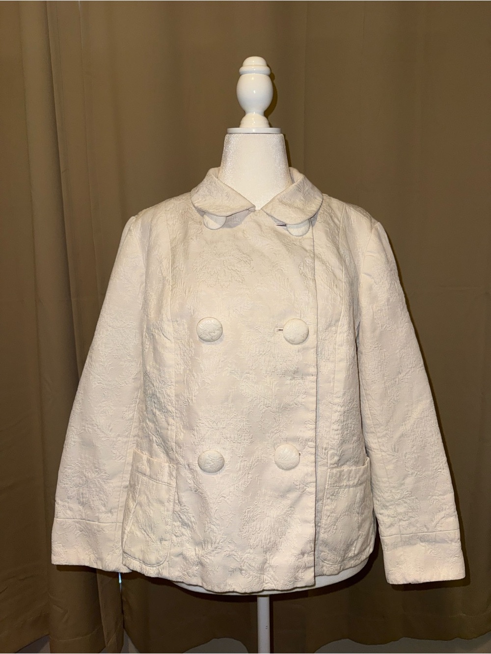 Vintage Talbots Double-Breasted Floral Textured Blazer in Light Cream